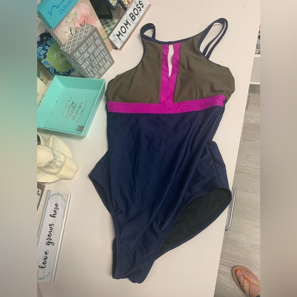 Coastal Blue Swimsuit size Small - Picture 10 of 13